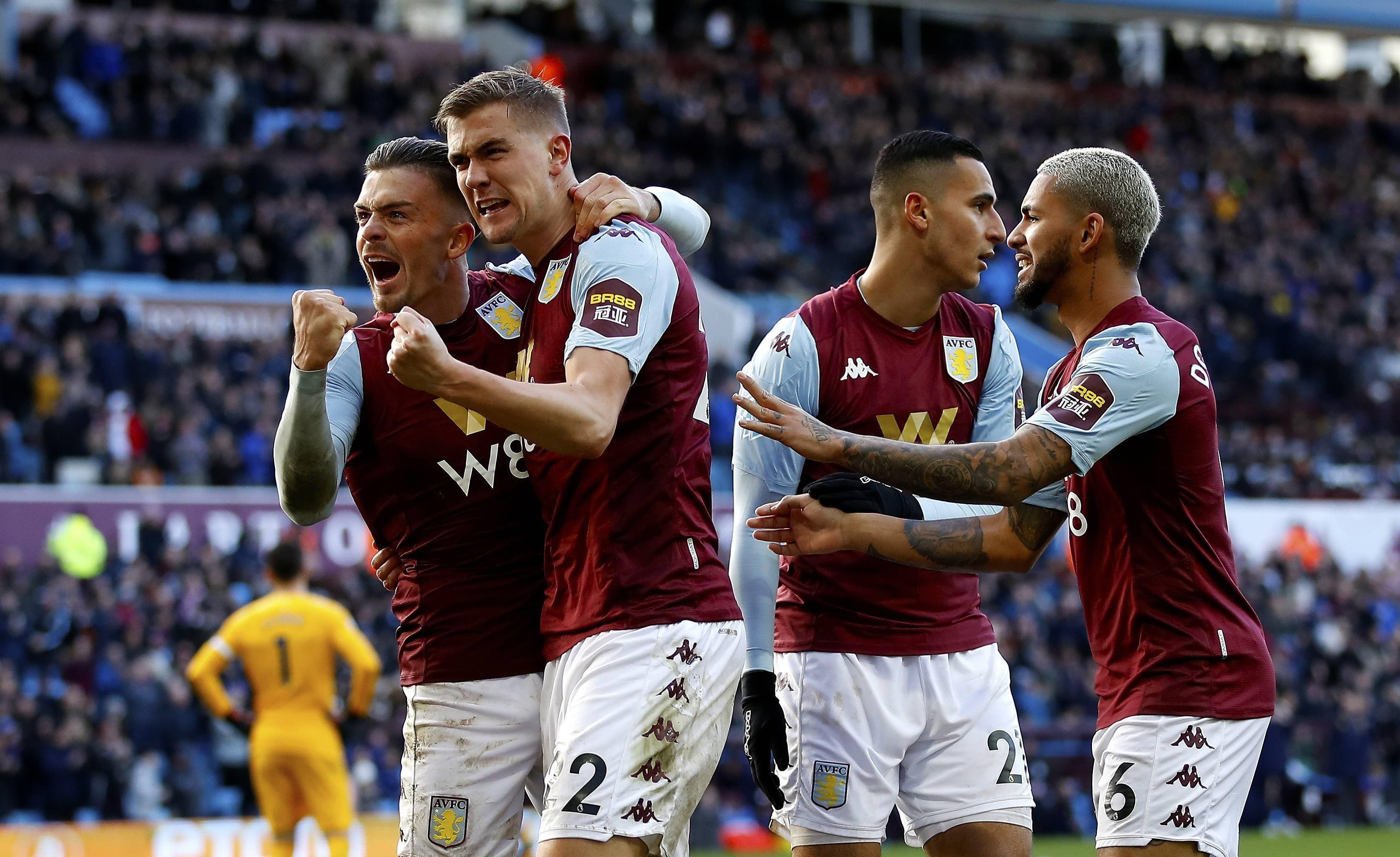 美媒：东契奇直接开着布加迪跑车来到今日与独行侠的比赛现场