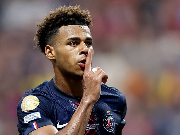 5犯离场却获主帅认可，杨瀚森首次先发4+5+2+，开拓者惨败灰熊